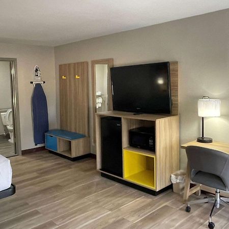 Days Inn By Wyndham New Braunfels Extérieur photo