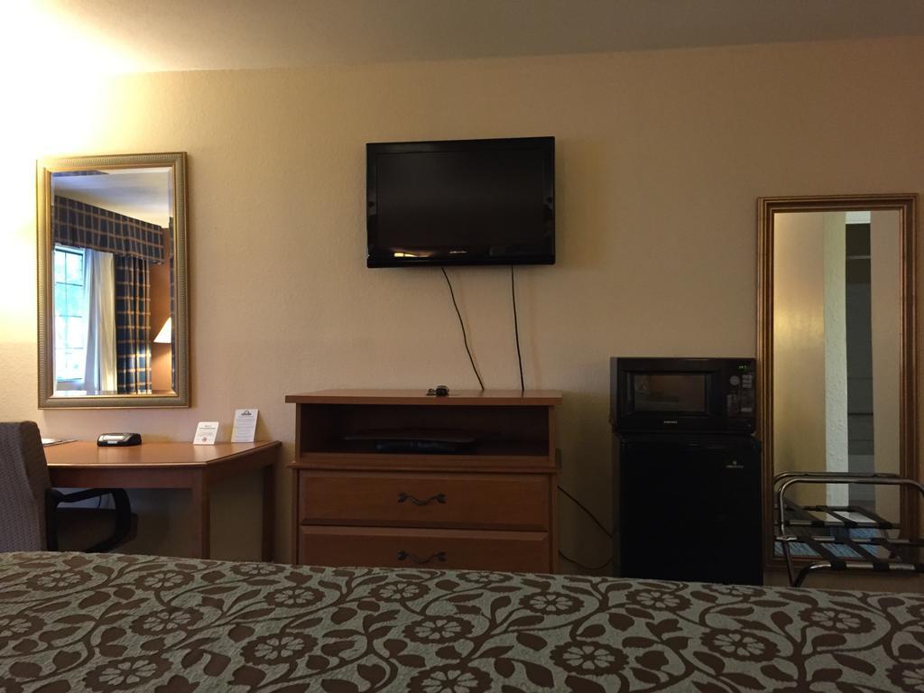 Days Inn By Wyndham New Braunfels Chambre photo