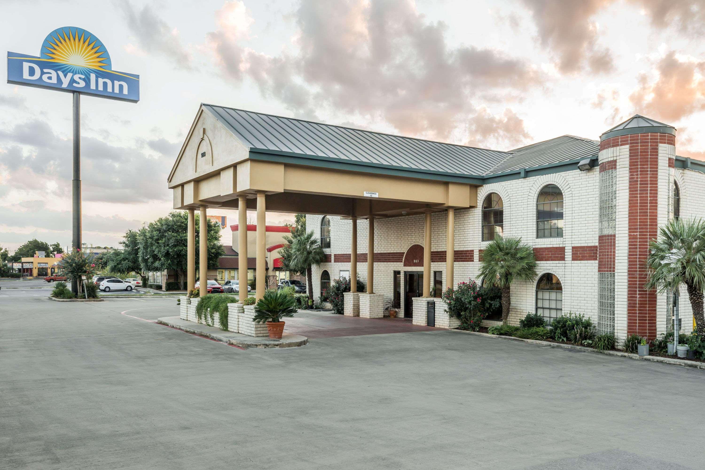 Days Inn By Wyndham New Braunfels Extérieur photo