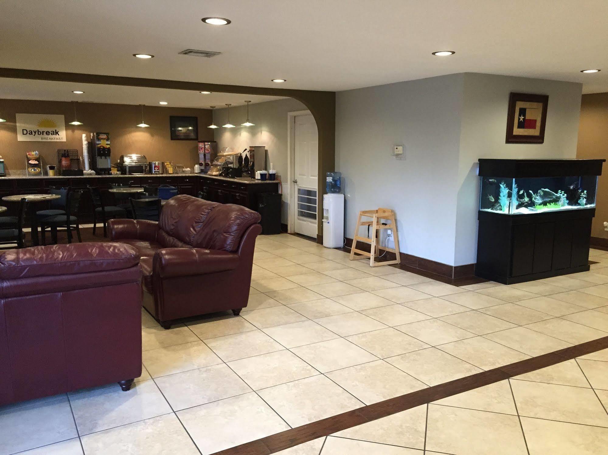Days Inn By Wyndham New Braunfels Extérieur photo